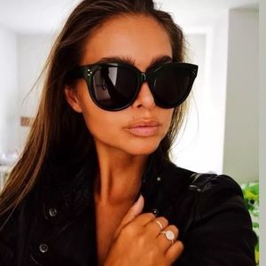 Black Oversized cat eye design sunglasses